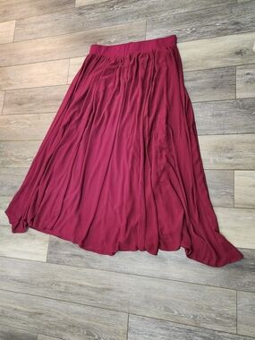 Torrid Wine-Red Chiffon Maxi Skirt Size 1x Or 16-18 NWT